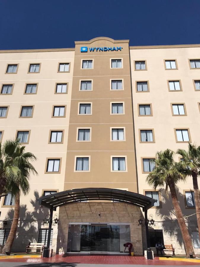 Wyndham Torreon Hotel Exterior photo